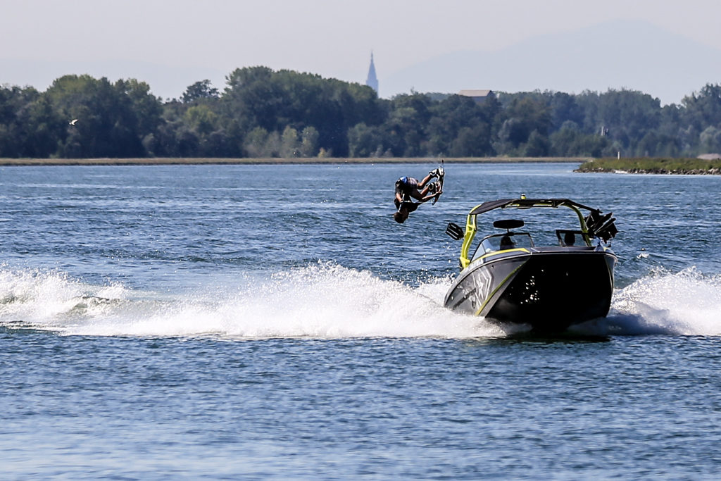 Actor: Watersports, On Location Rhein , Title: "Chill&Ride 2015"