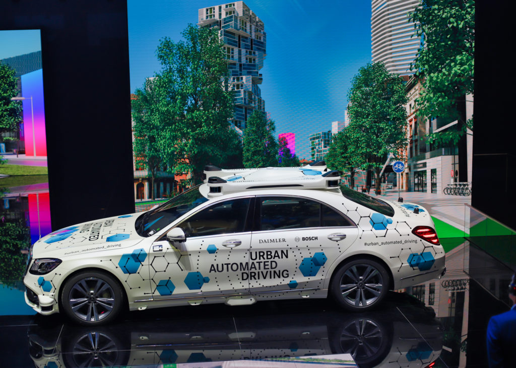 Daimler_UrbanAutomatedDriving_IAA_2019_KlausAbelcom_9368